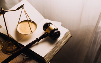 3 Essential Court Settlement Tips (or WIN at Trial)